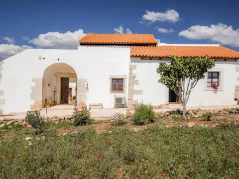 F - Casa da Lavoura in Quinta das Alagoas - Photo 1