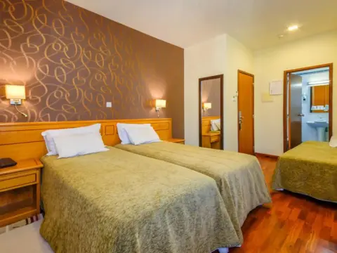 Hotel Avenida Park - Photo 4