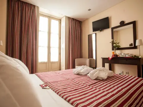 Hotel Bracara Augusta - Photo 2