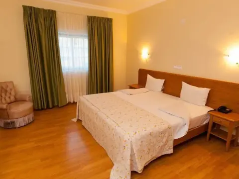 Hotel Estrela Da Idanha - Photo 2