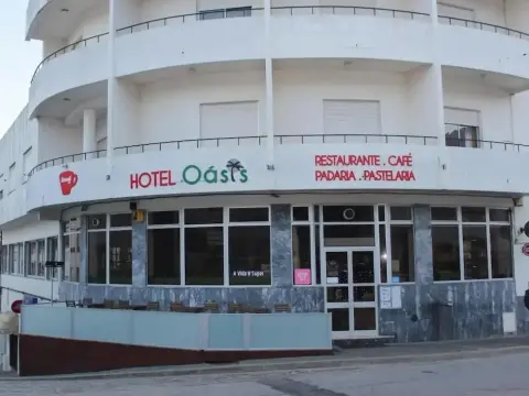 Hotel Oásis - Photo 1