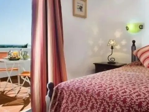 Hotel Quinta dos Bastos - Photo 4