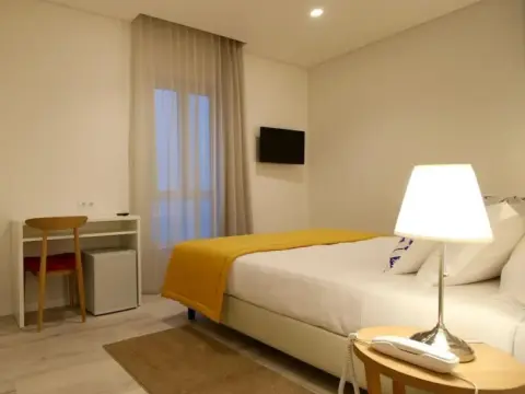 Hotel Riverside Alfama - Photo 2