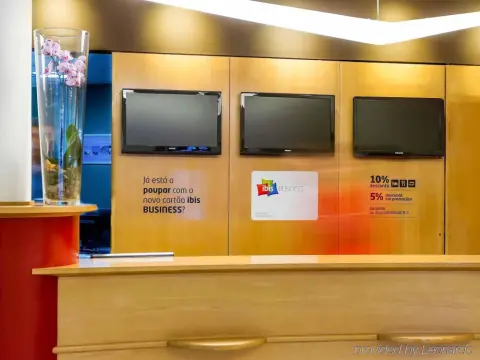 ibis Faro Algarve - Photo 2