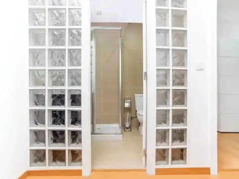 JNG Guest House - Photo 4