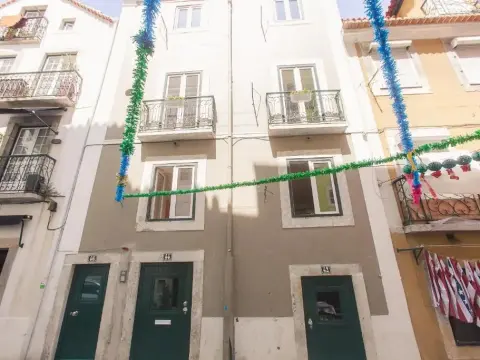 Loving Chiado - Photo 1