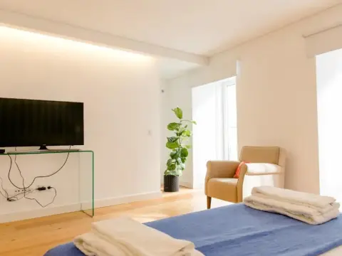 Loving Chiado - Photo 3