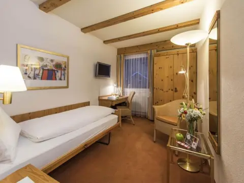 Montalegre Hotel - Photo 4