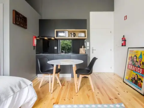 OHH - Formosa 79 Apartments - Photo 4