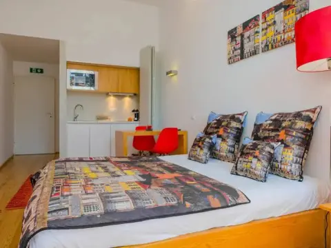 Oporto Home Apartments - Photo 3