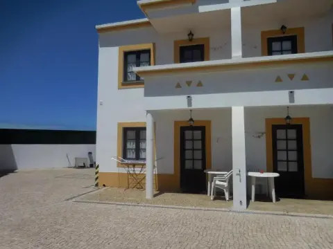 Pátio Vitória by Umbral - Photo 1