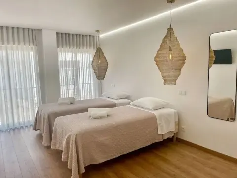 Pontinha Exclusive House - Photo 1