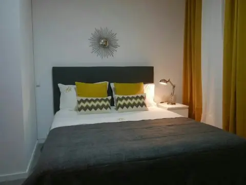 Posh Residences - Photo 3