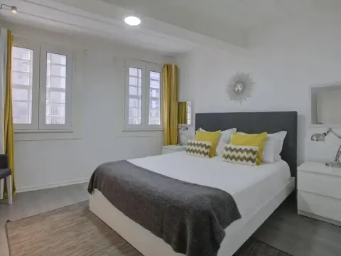 Posh Residences - Photo 4