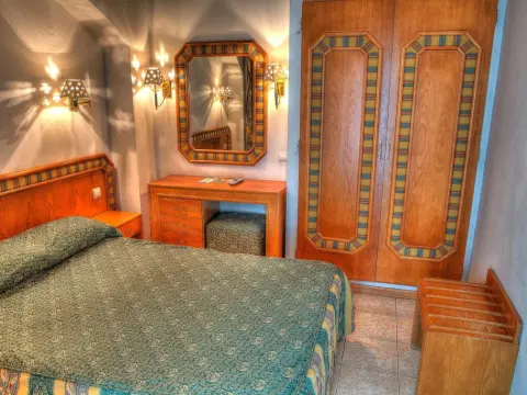 Real Caparica Hotel - Photo 2