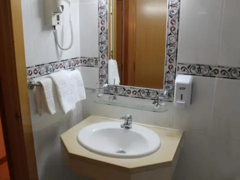 Real Caparica Hotel - Photo 3