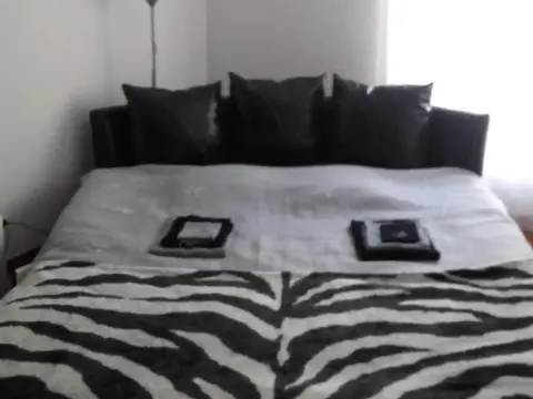 Rio de Mouro Quartos - Photo 2