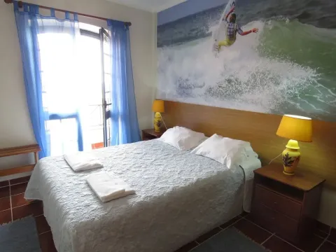 Supertubos Beach Hostel - Photo 3