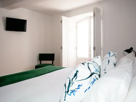 Trovador City Guest House - Photo 4