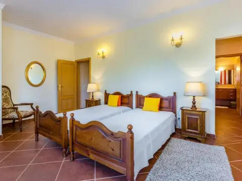 Villa Amarela in Boliqueime - Photo 4