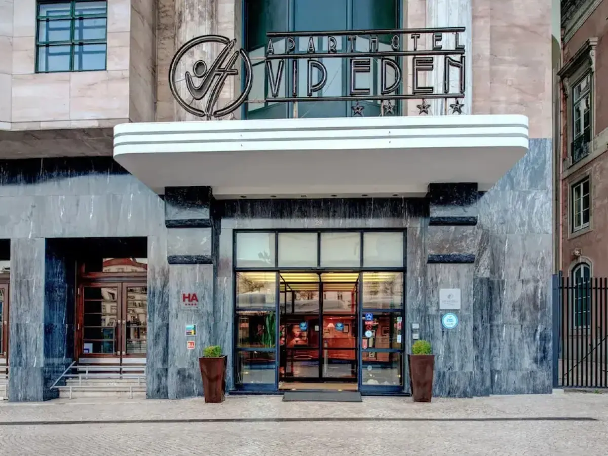 VIP Executive Eden Aparthotel