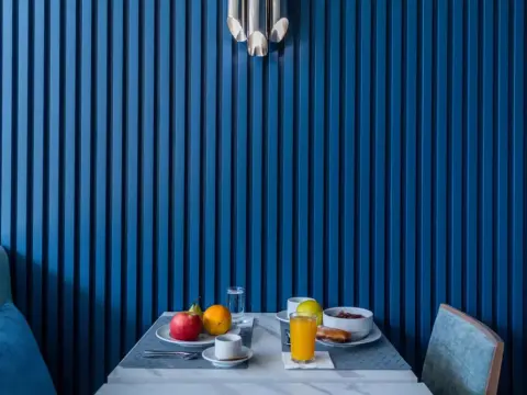 Zurin Charm Hotel - Photo 4