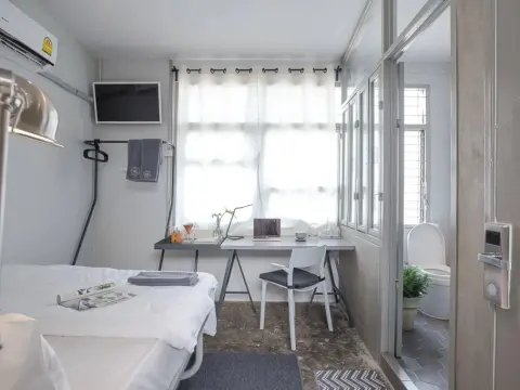 2W Bed & Breakfast Bangkok - Photo 4