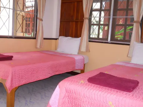 4T Guesthouse - Photo 4