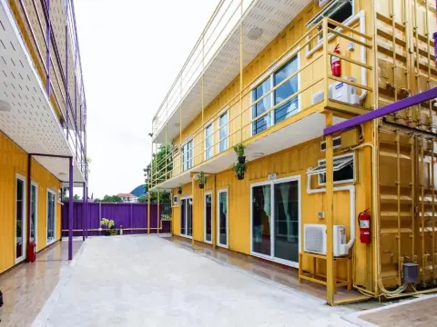 5 Chang Palace Hotel - Photo 1