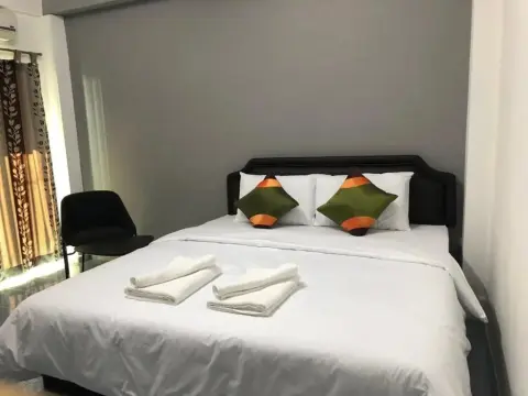 ADA Apartment - Photo 3