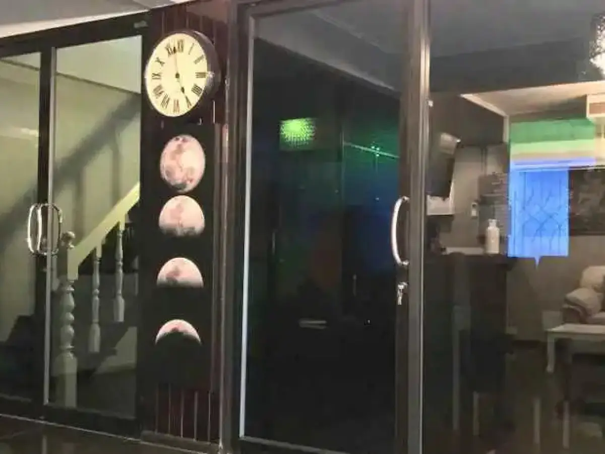 Add Home Hostel Vipavadee