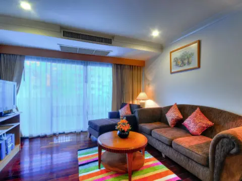 Admiral Suites Executive Serviced Apartment - фото 2