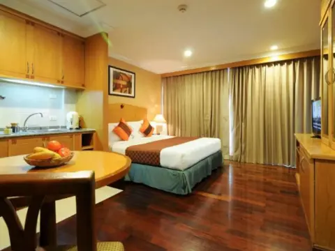 Admiral Suites Executive Serviced Apartment - фото 3