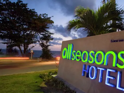 All Seasons Naiharn Phuket - Photo 1