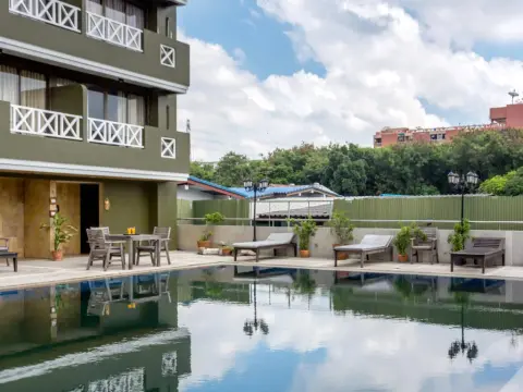 All Together Suite - Photo 1