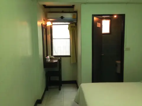 Amarin Inn - Photo 3