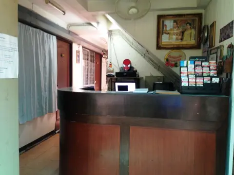 Amarin Inn - Photo 2