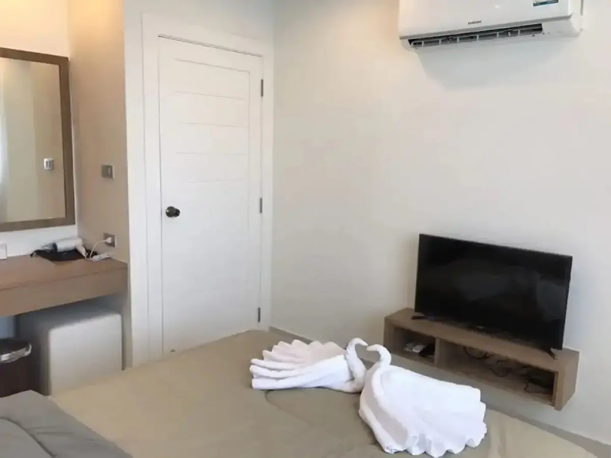 Amazon Residence by Pam