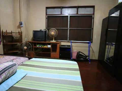 Anurak Guesthouse - Photo 3