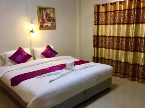 Apinsaya House - Photo 3