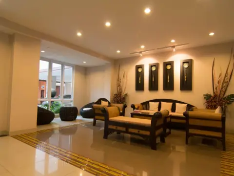 At Home at Udon - Photo 2