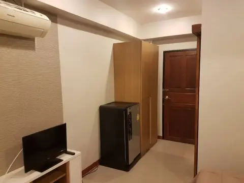 ATCHARA Service Apartment - Photo 4
