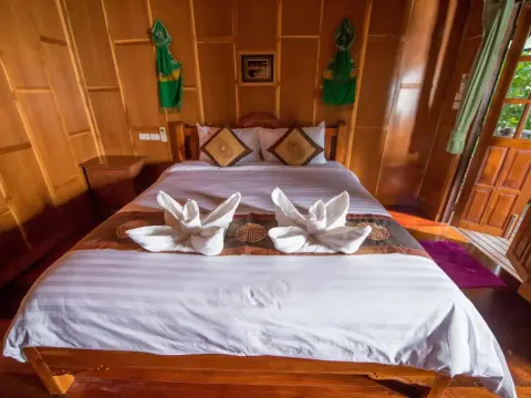 Baan Baitan Resort - Photo 4