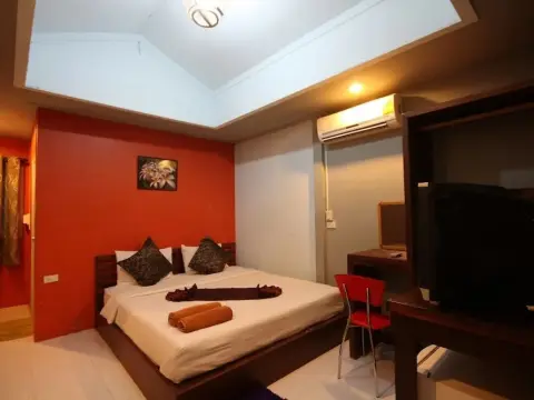 Baan Dahla Resort - Photo 4