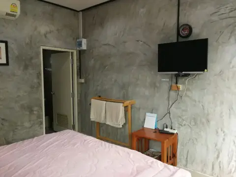 Baan Din Camp and Art Suanphueng - Photo 1