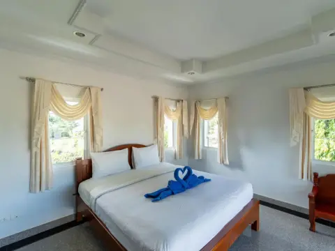 Baan Faa Talaychan Resort - Photo 4