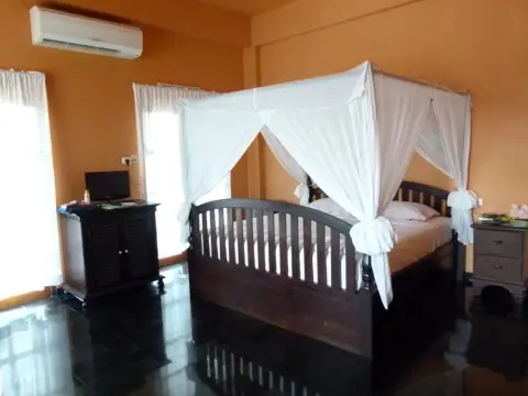 Baan Georges Hotel - Photo 2