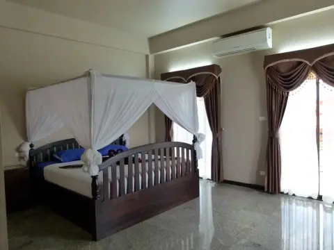 Baan Georges Hotel - Photo 4
