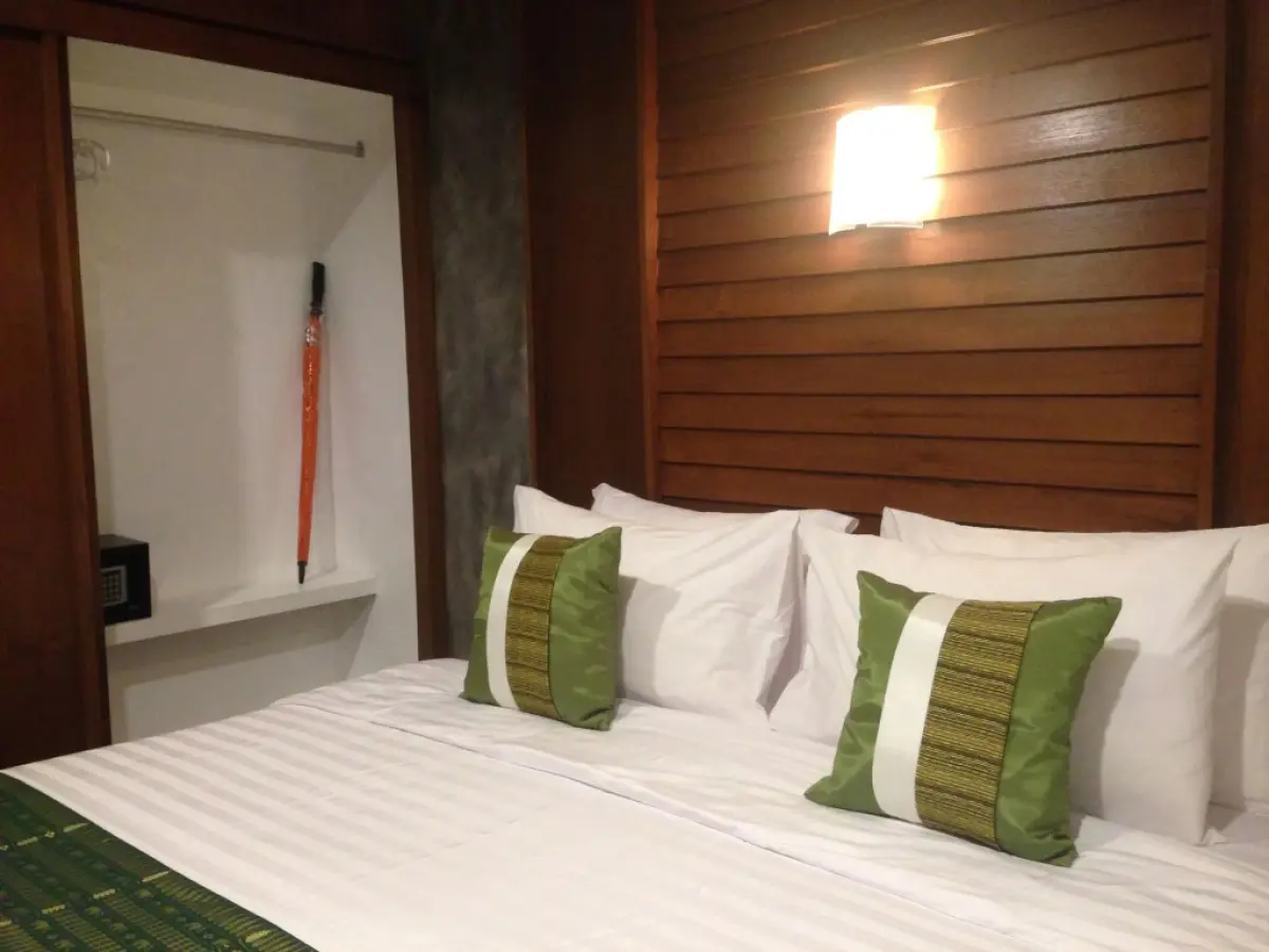 Baan Khao Mai Kaew Lanta Village