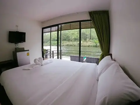 Baan Krupong - Photo 3